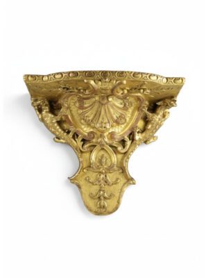 British Renaissance Revival Giltwood ‘Griffin’ Bracket
