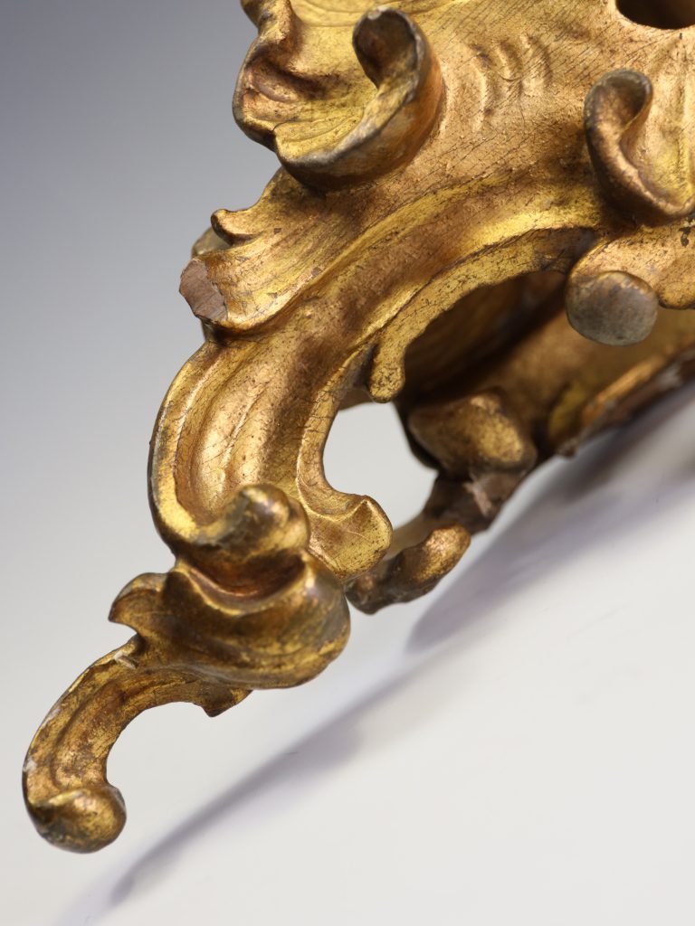 Large Italian Rococo Giltwood Corner Wall Bracket / Console Shelf, 18th Century