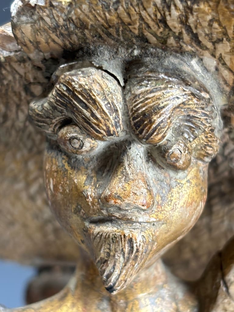 Antique Giltwood Wall Bracket with Griffins &ndash; Renaissance Revival