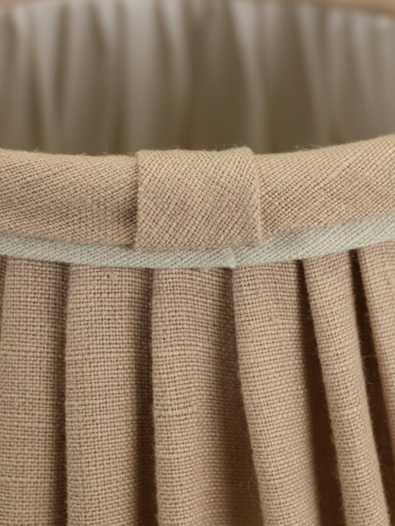 Medium Empire Shade (Blush with Natural)