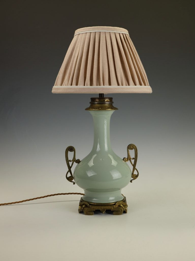 Small Empire Shade (Blush with Natural)