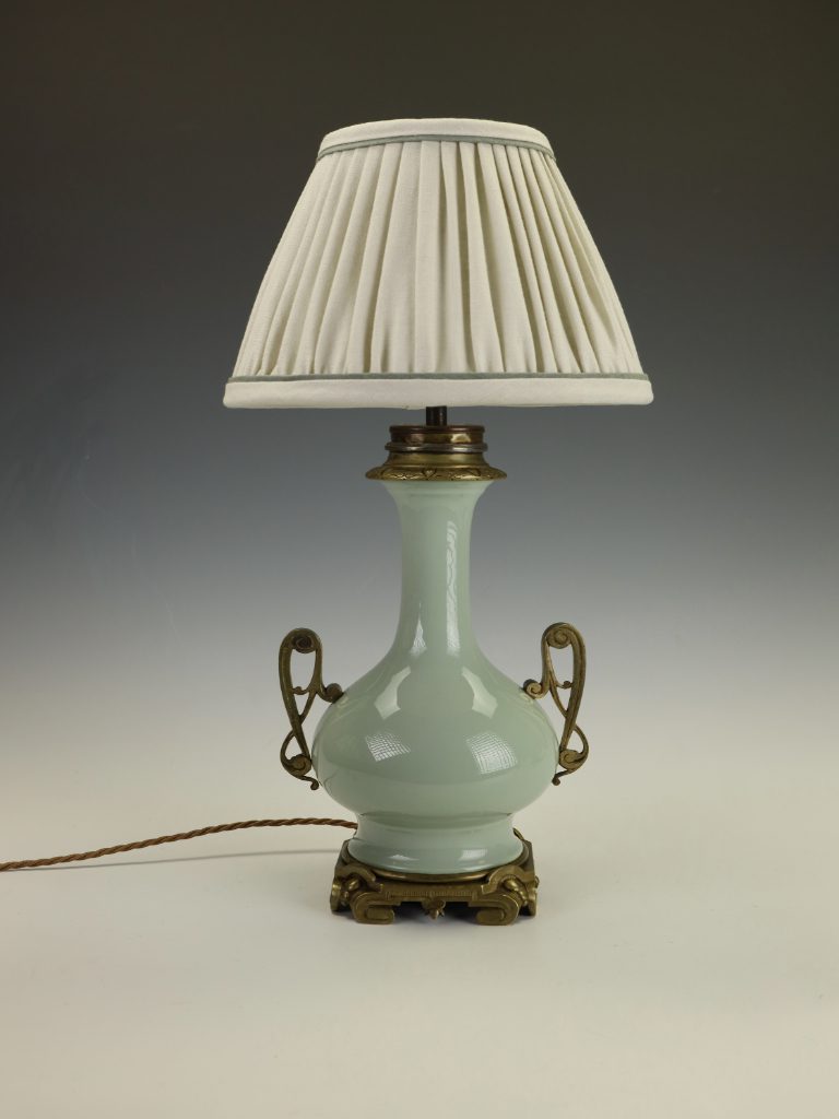 Small Empire Shade (Natural with Rosemary)